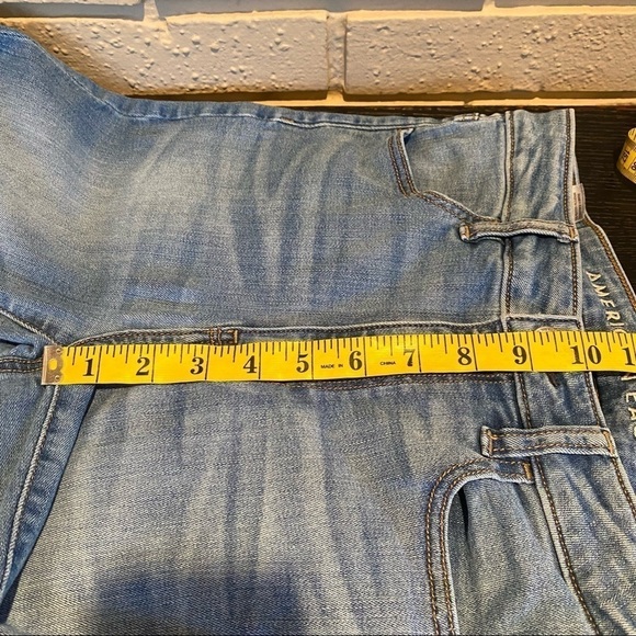 American Eagle Jeans Super Hi Rise Jegging Women's Size 4 Reg Distressed Stretch - Picture 7 of 7